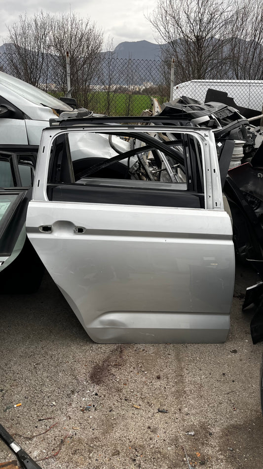 Volkswagen Touran 1 задна дясна врата
