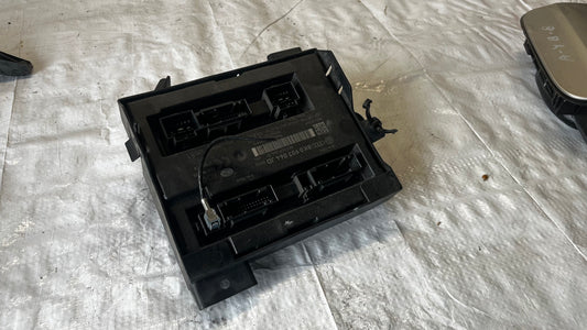 Audi A4 B8 комфорт модул