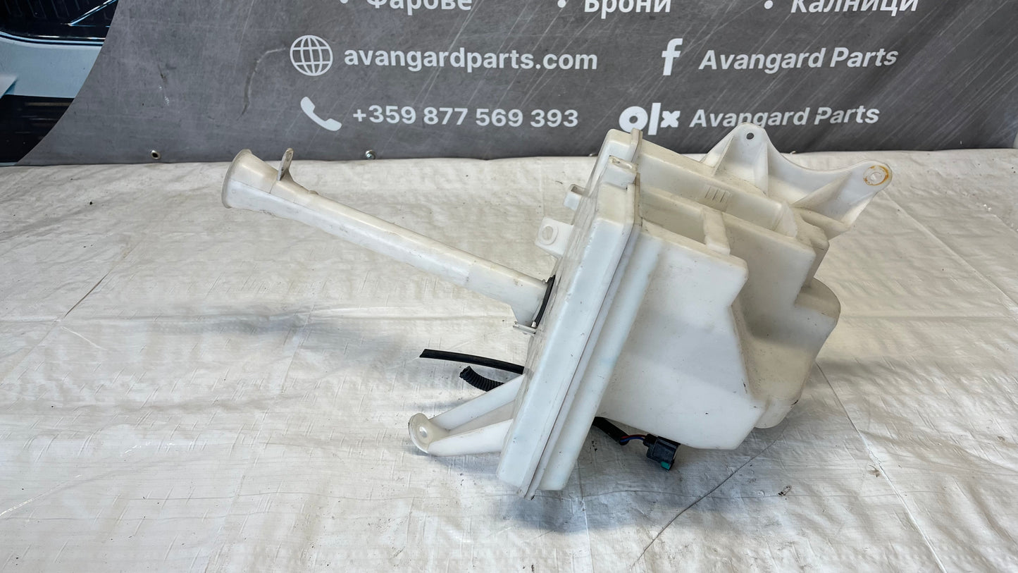 Toyota Verso 09-  казанче антифриз