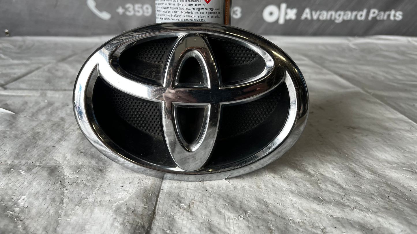 Емблема Toyota Verso 3