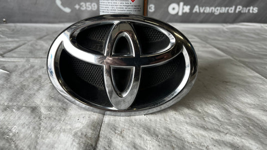 Емблема Toyota Verso 3
