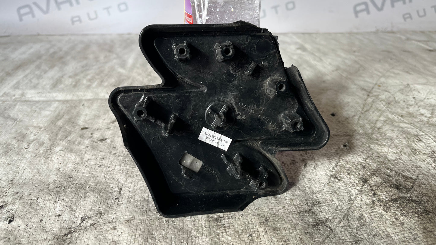 Suzuki емблема предна