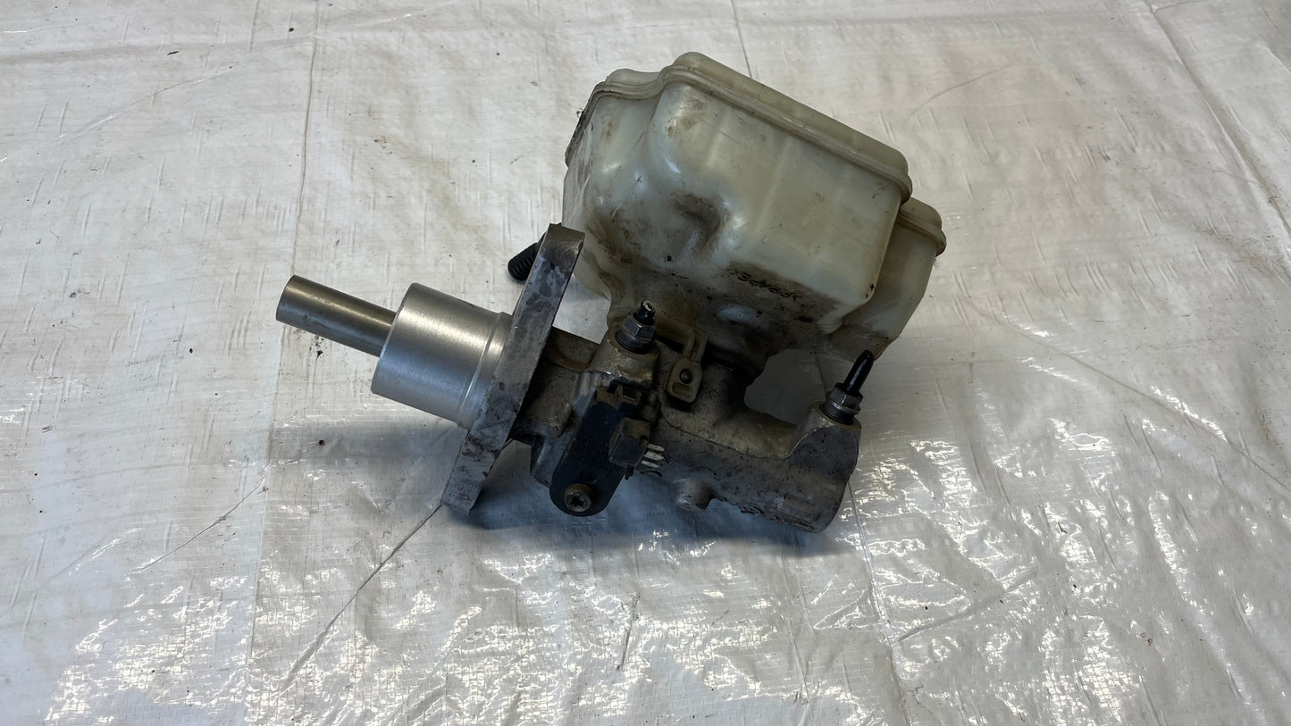 Volkswagen Caddy спирачна помпа