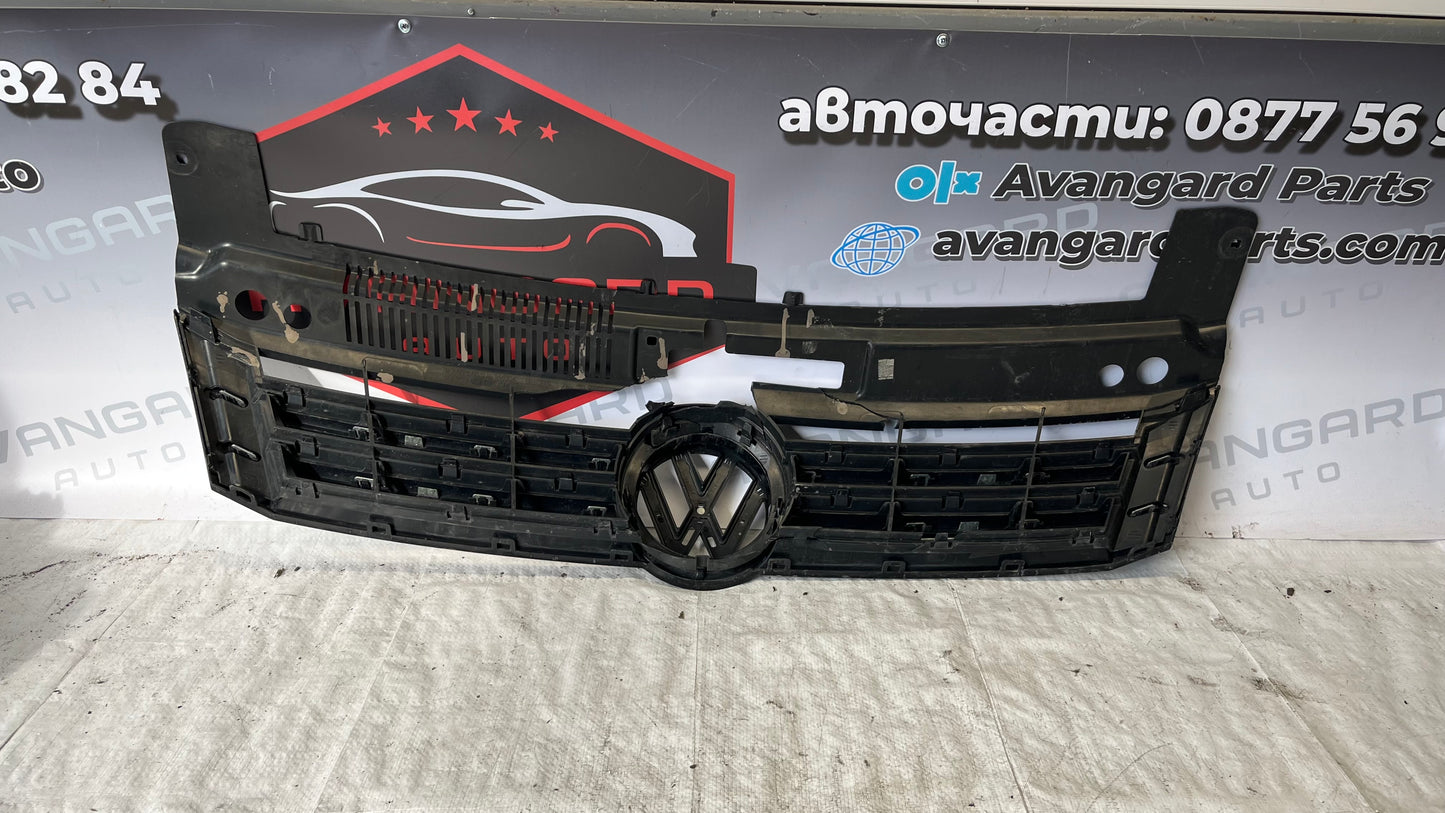 Volkswagen Sharan 7N предна решетка със забележка