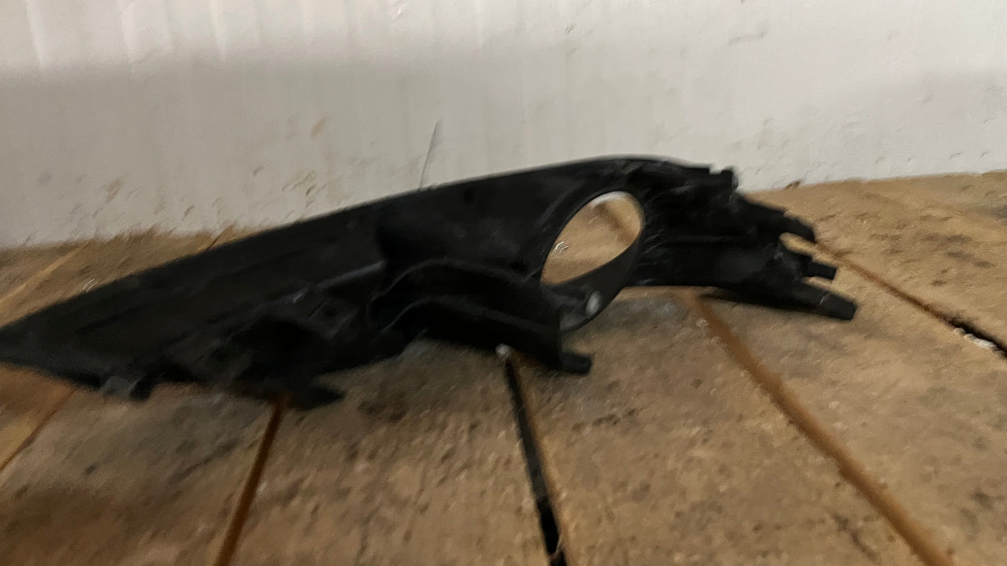 Дясна решетка за халоген Toyota Auris 2006-2010