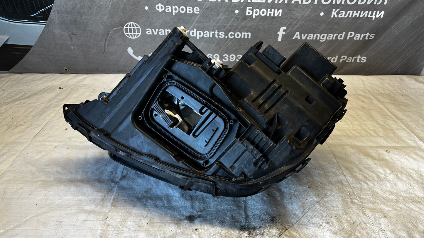 Mercedes E W213 Lift десен фар