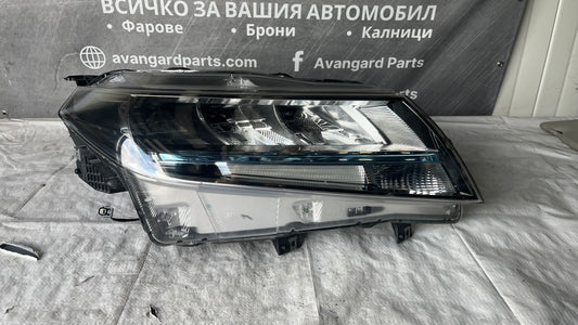 Десен фар Suzuki Vitara 3 2018-