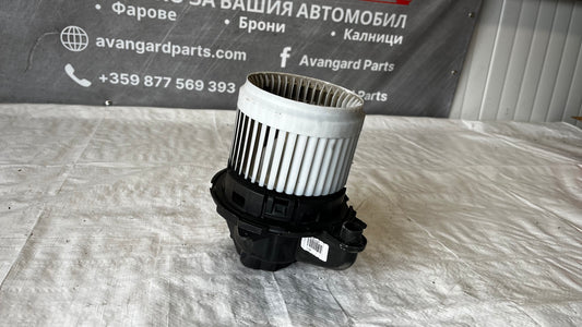 Dacia Sandero 2 вентилатор парно