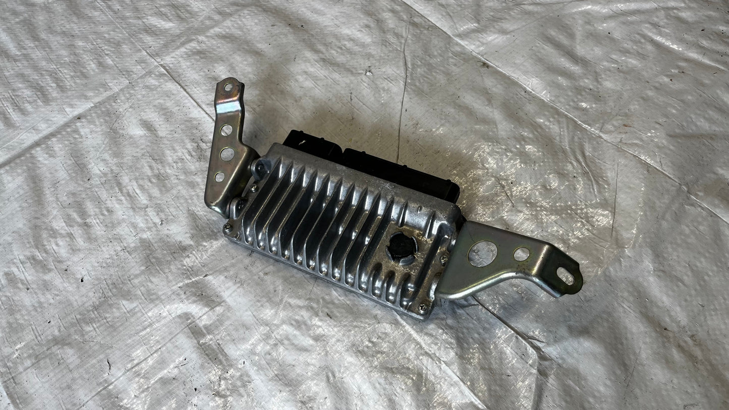 Toyota Yaris ECU компютър