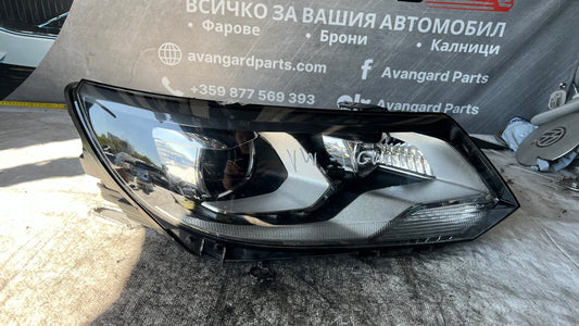 Volkswagen Tiguan десен фар