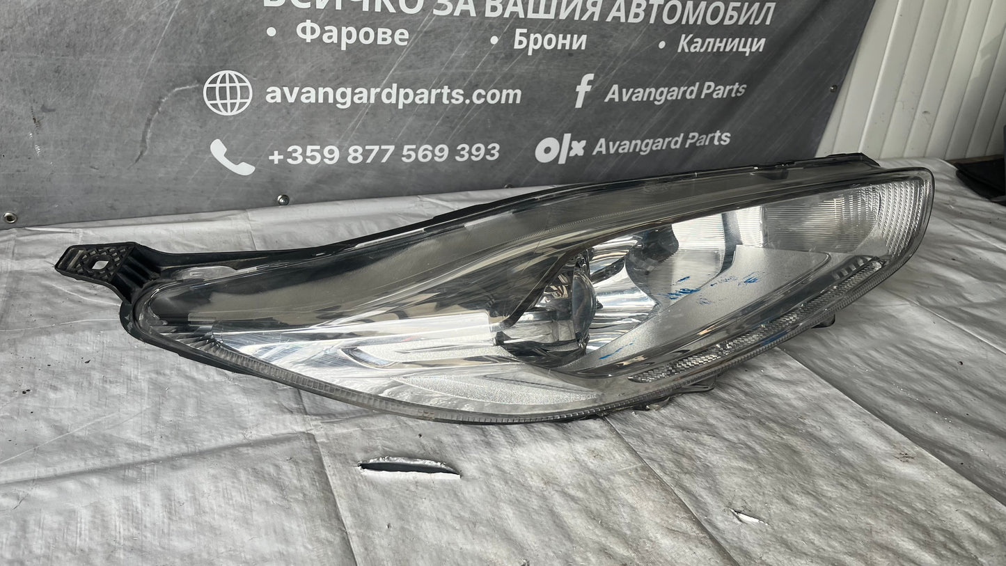 Десен фар Ford Fiesta