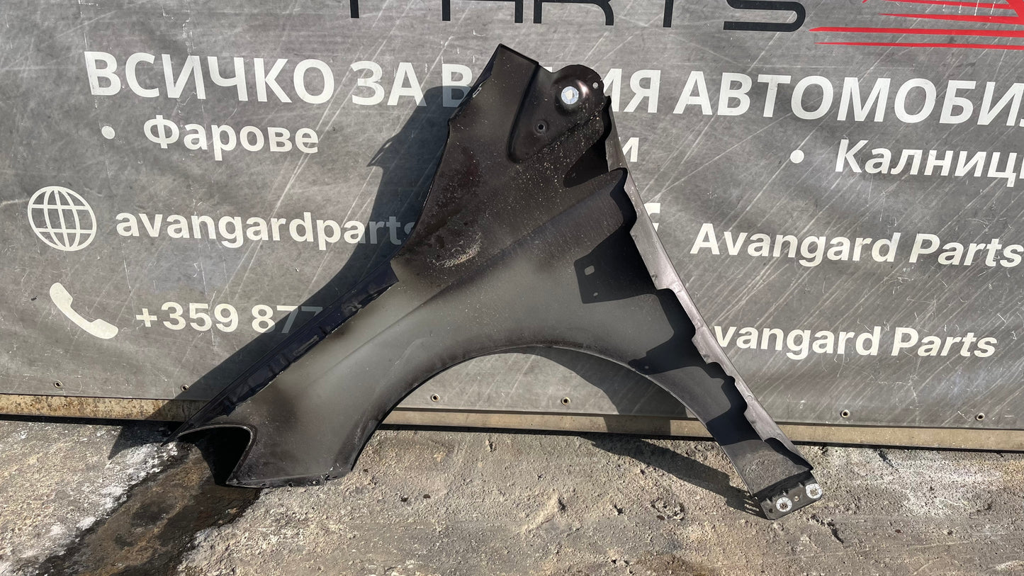 Ляв калник Mercedes B W242/W245/W246 2011-2017