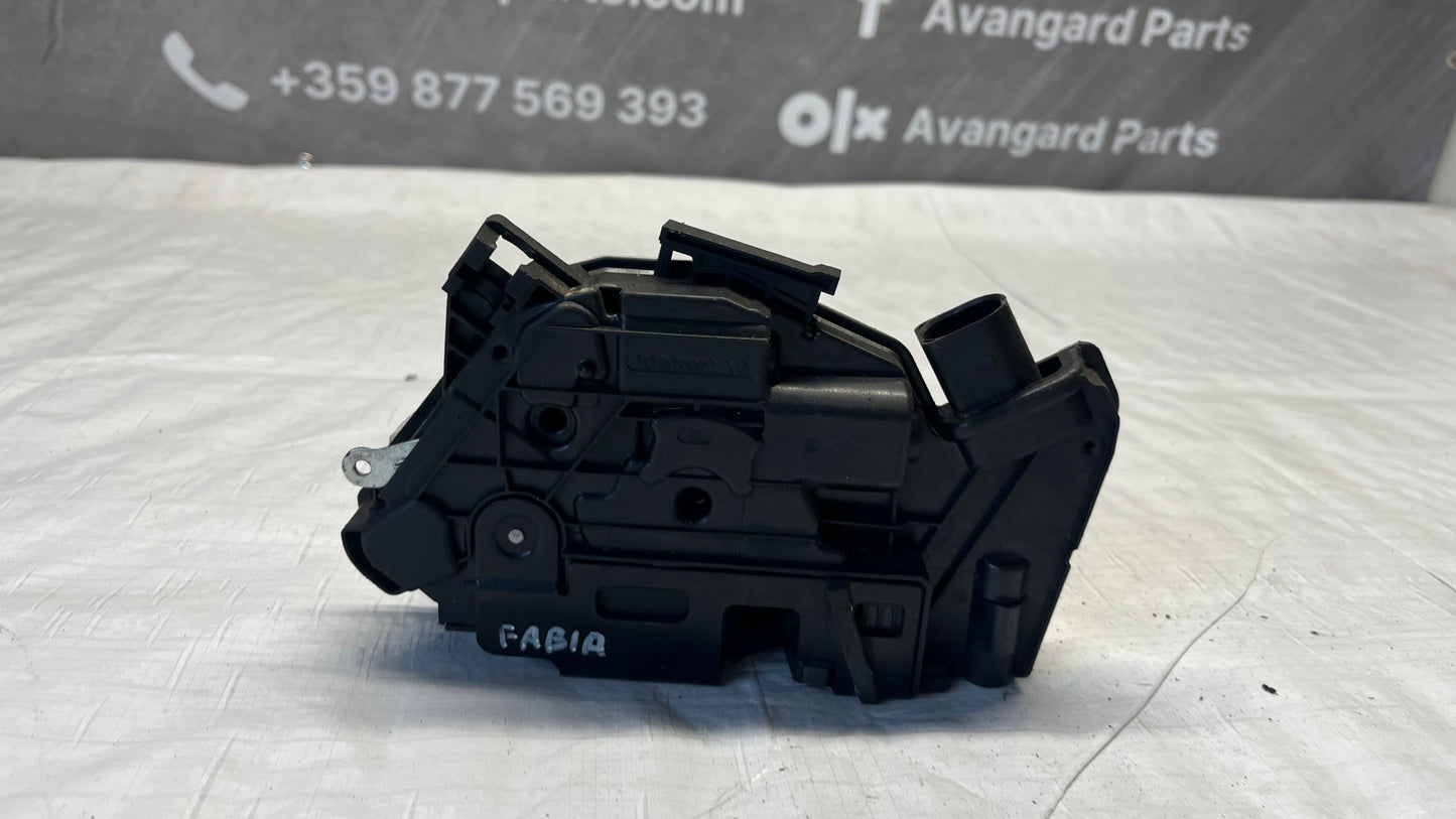 Volkswagen Up брава предна дясна врата