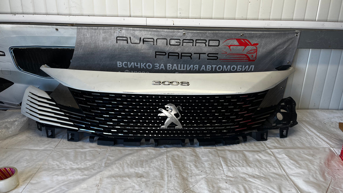 Peugeot 3008 предна решетка