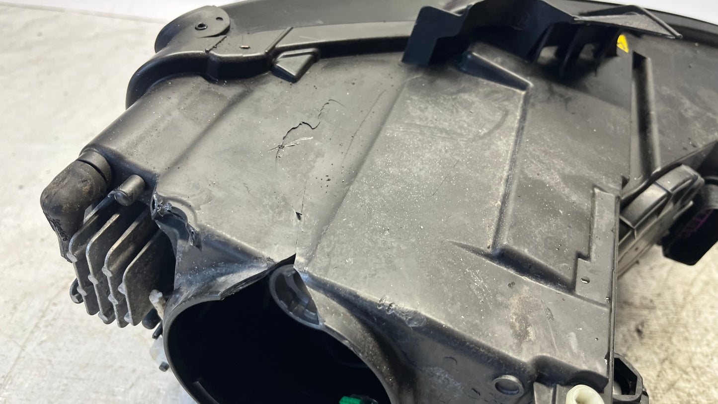 Audi A3 13- ляв фар