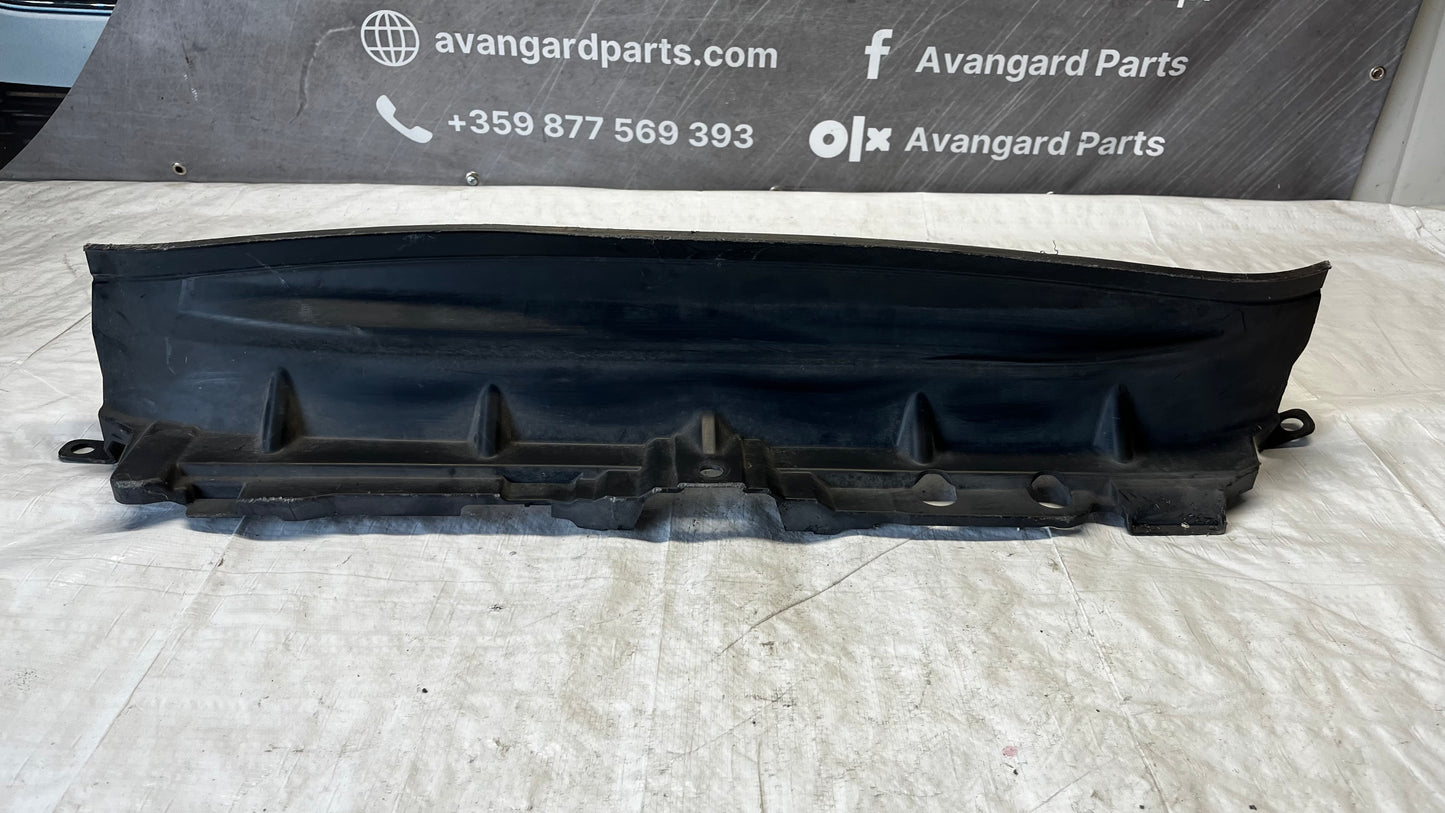 Ford Fiesta 7 капак радиатор