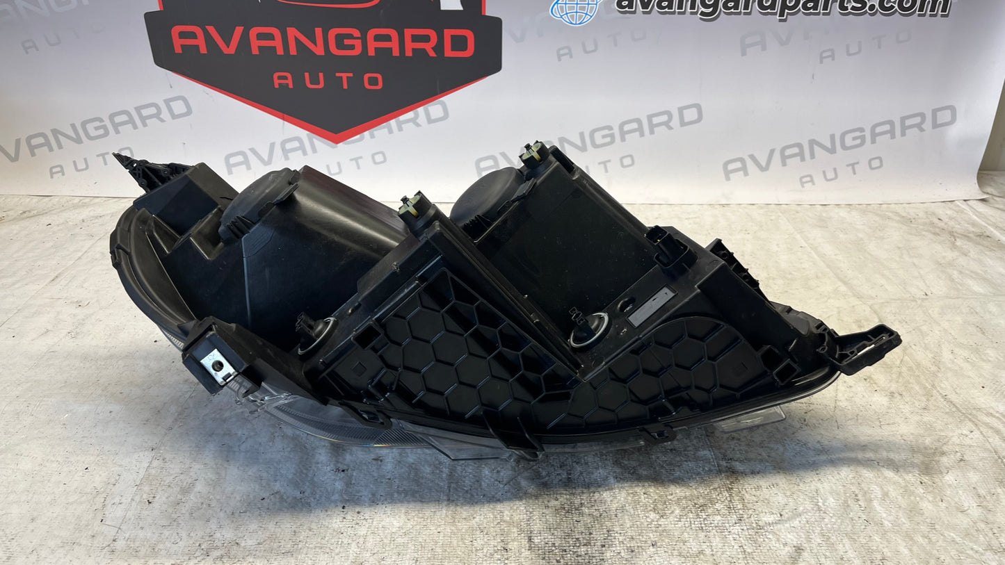 Fiat Scudo ляв фар