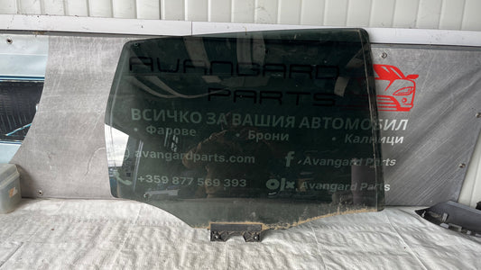 Ford Kuga 2 стъкло задно дясно
