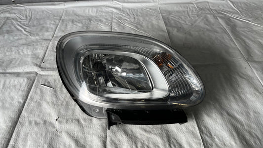 Десен фар Fiat Panda 3 2011-