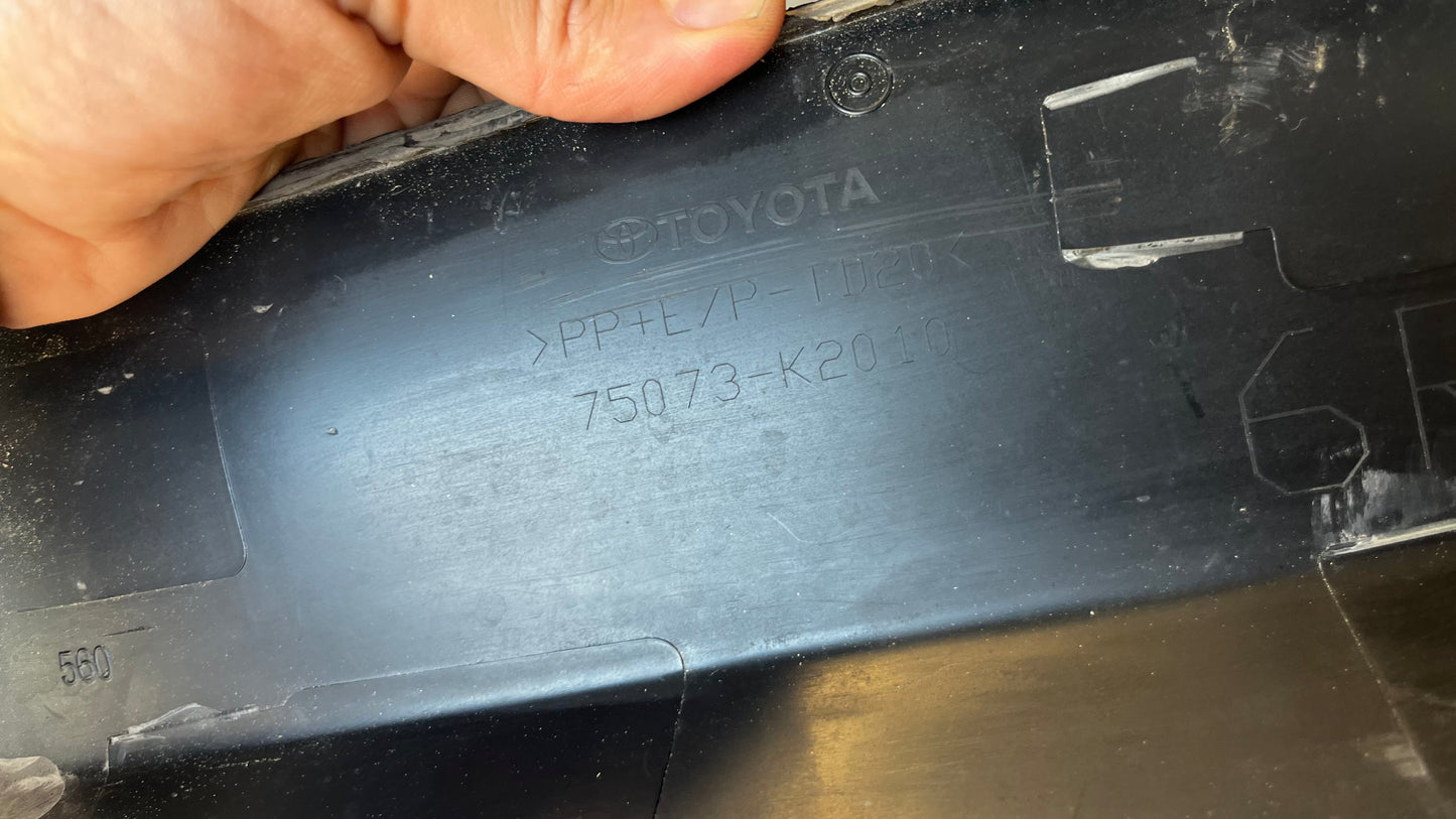 Toyota Yaris Cross лайстна предна дясна