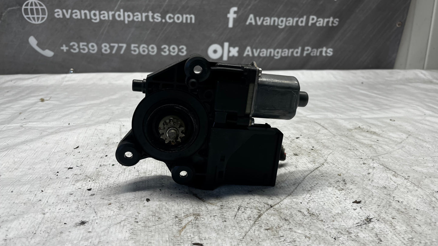 Renault Scenic 3 моторче задно ляво стъкло