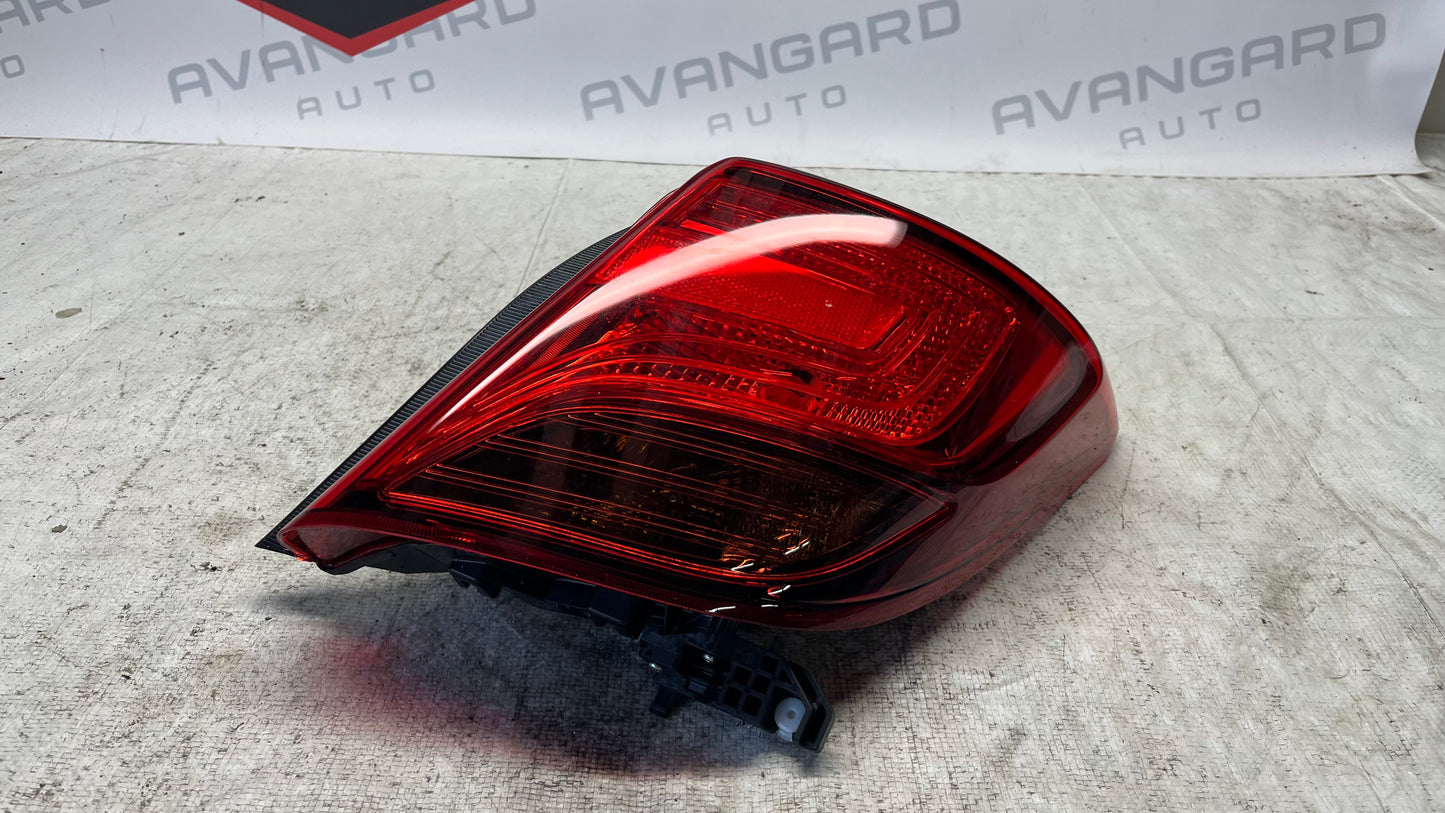 Toyota Yaris 14- десен стоп