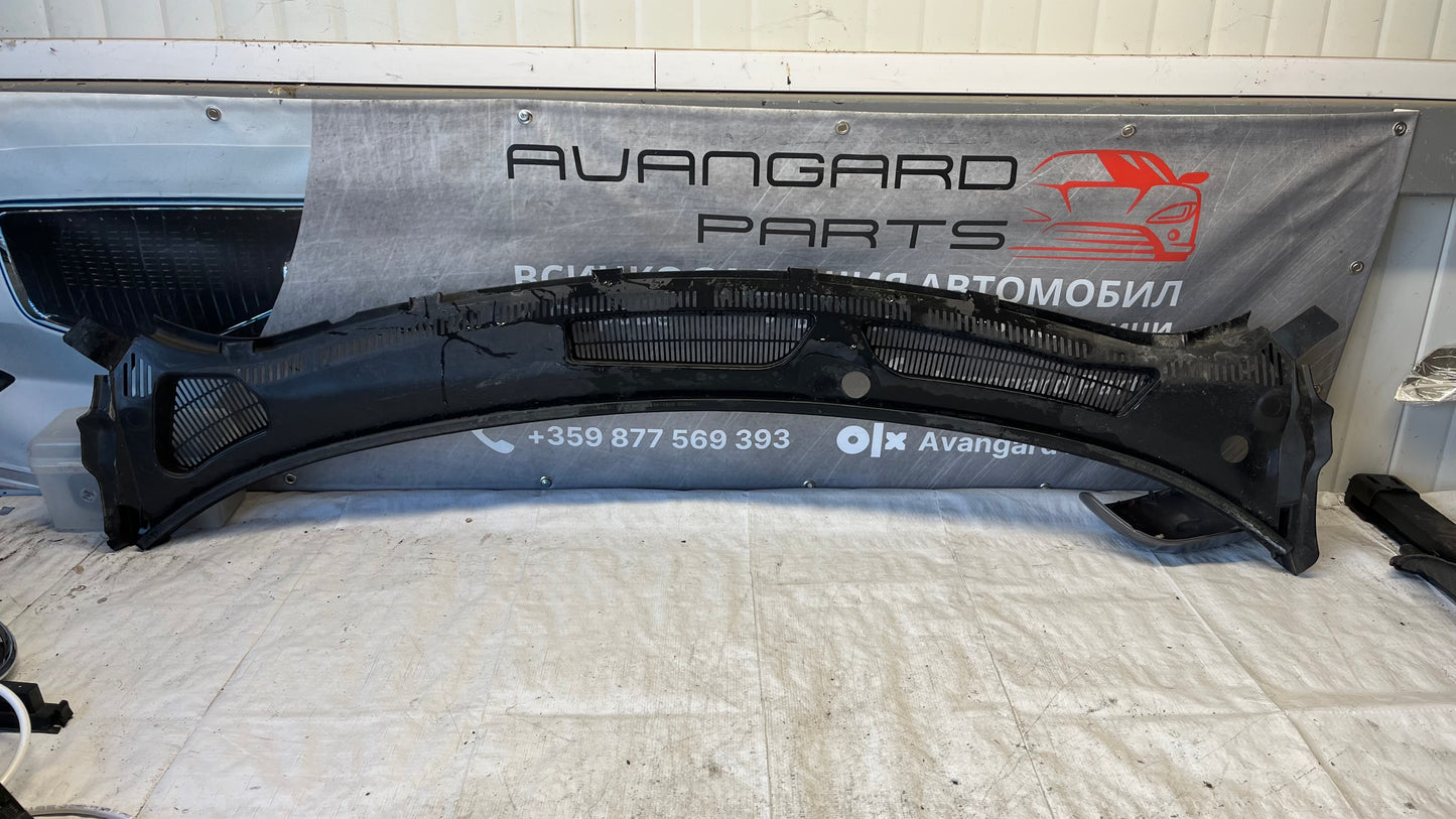 Ford Fiesta 7 ST решетка под чистачки