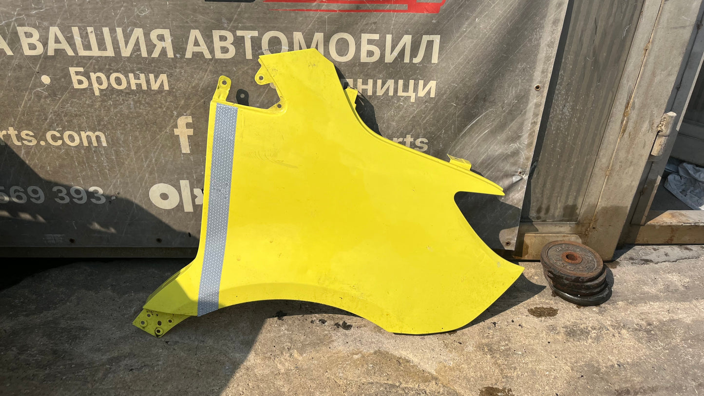 Десен калник Mercedes W907/W910