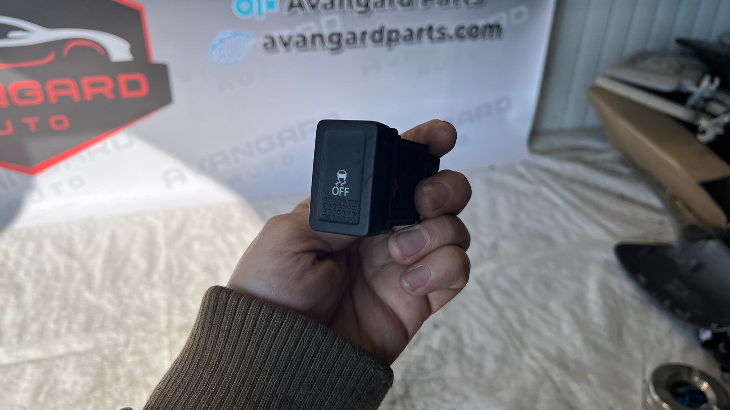 Suzuki Swift 10- бутон ESP