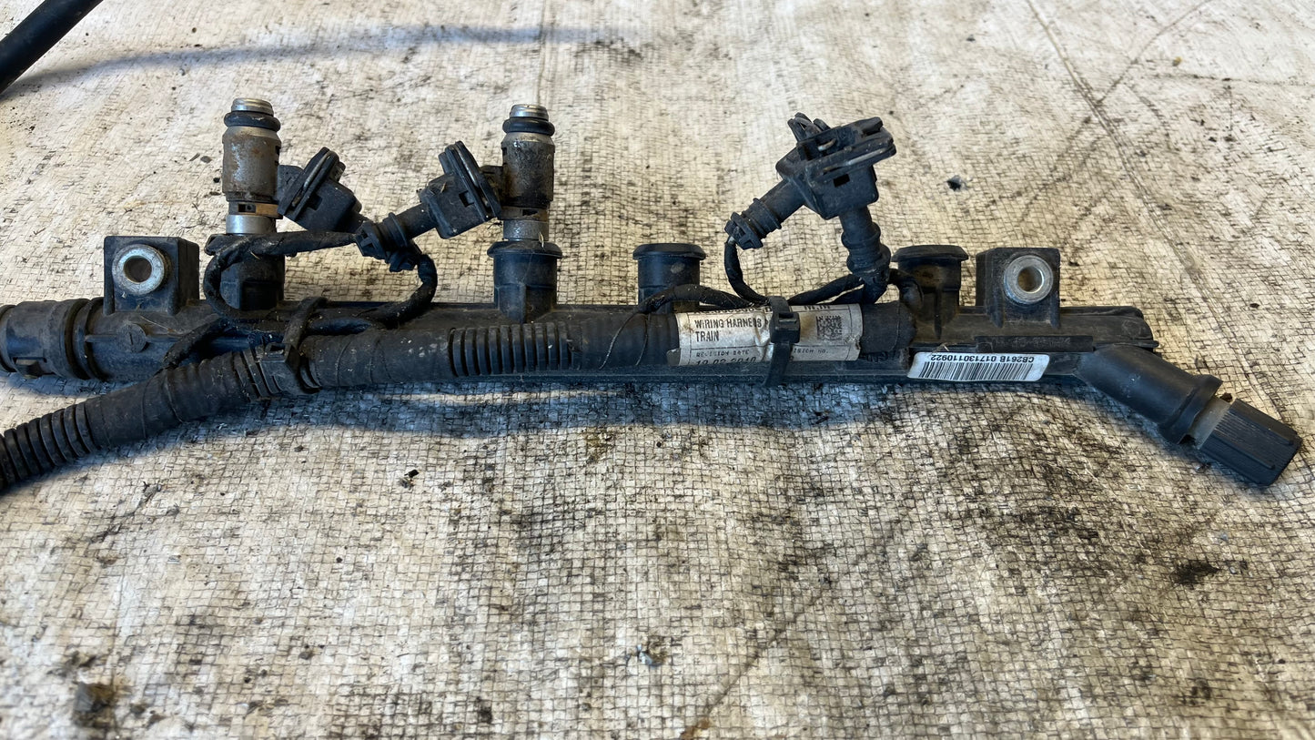 Fiat 500 2011 горивна рейка