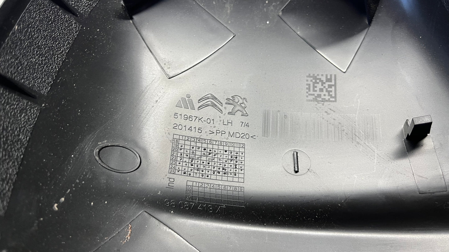 Peugeot Expert капак на дясно огледало