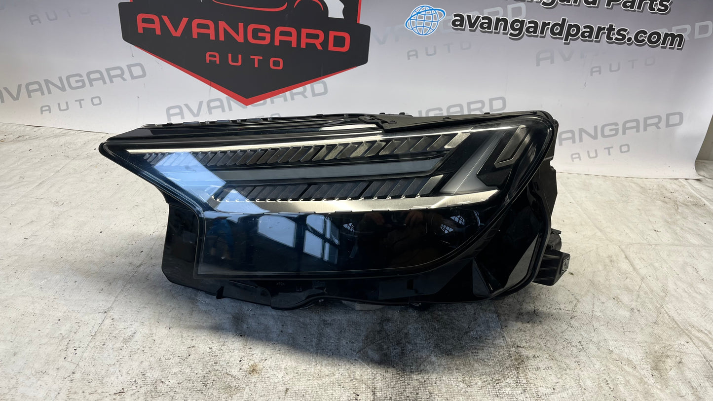 Audi Q4 2022 Matrix ляв фар