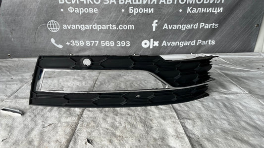 Лява решетка за халоген Skoda Octavia 4