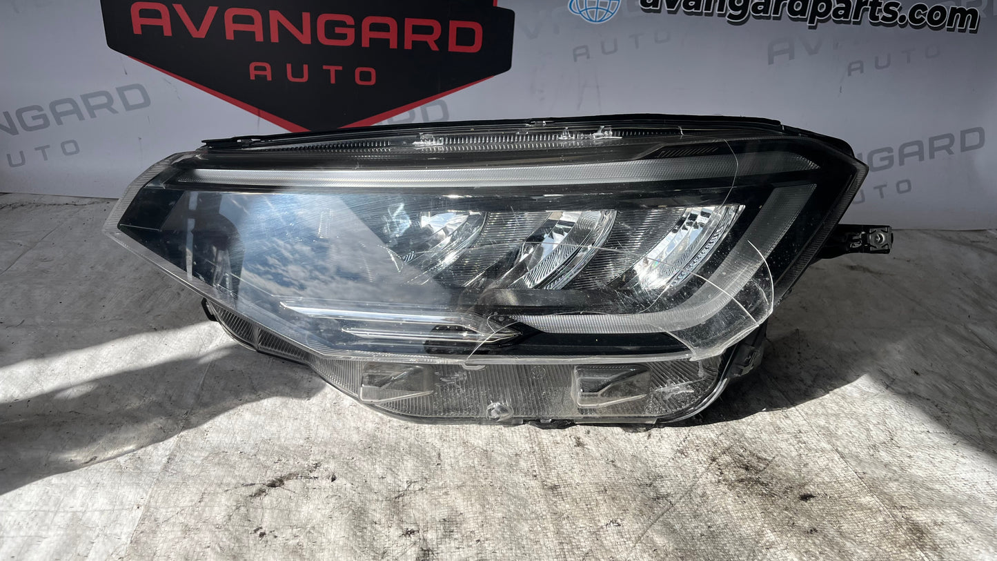 Volkswagen Taigo CS ляв фар