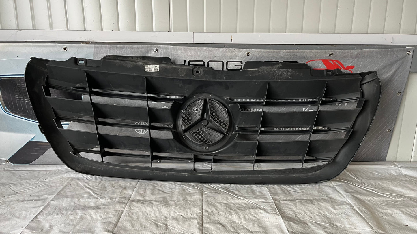 Предна решетка Mercedes Sprinter W907 2019-