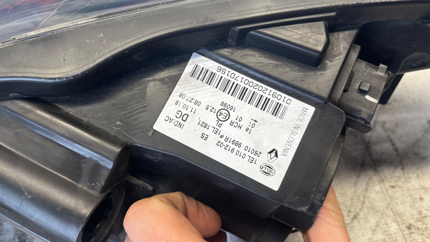 Renault Zoe десен фар