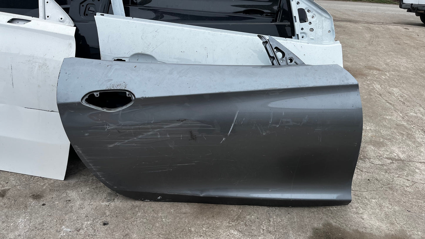 BMW Z4 E89 предна дясна врата