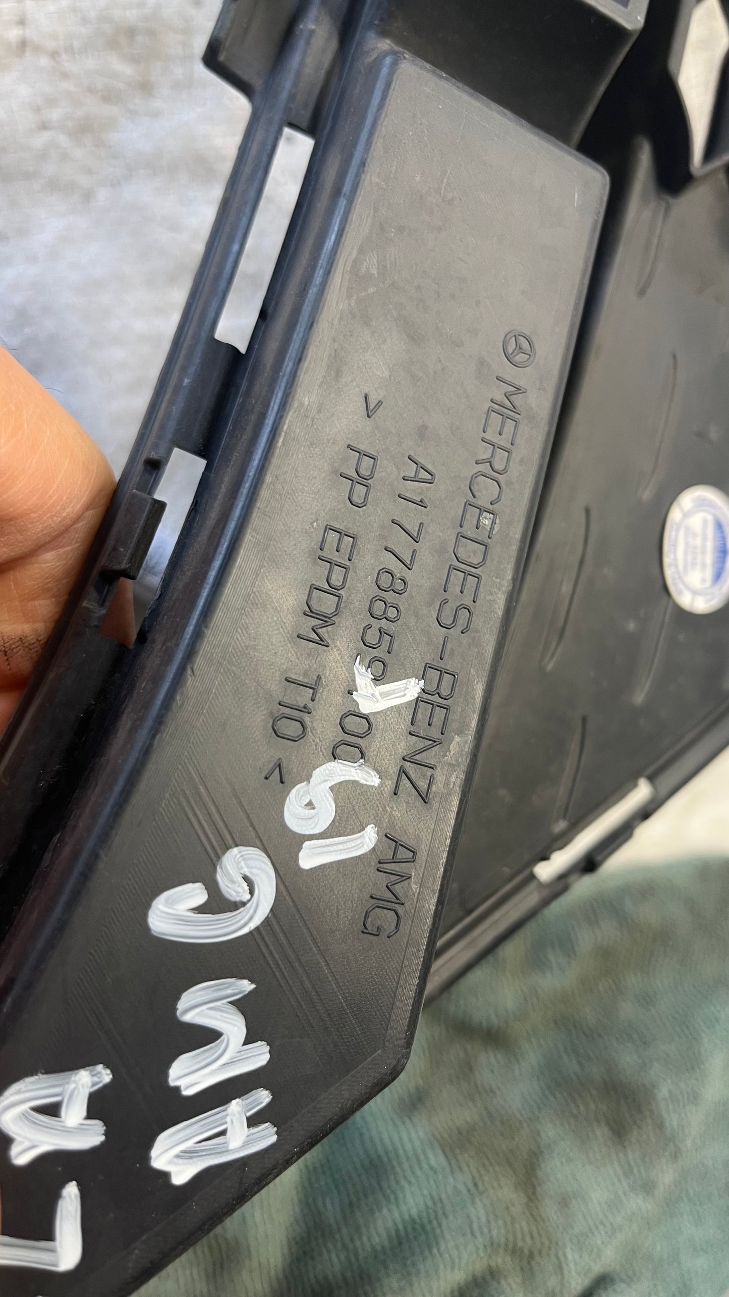 Mercedes A W177 предна решетка