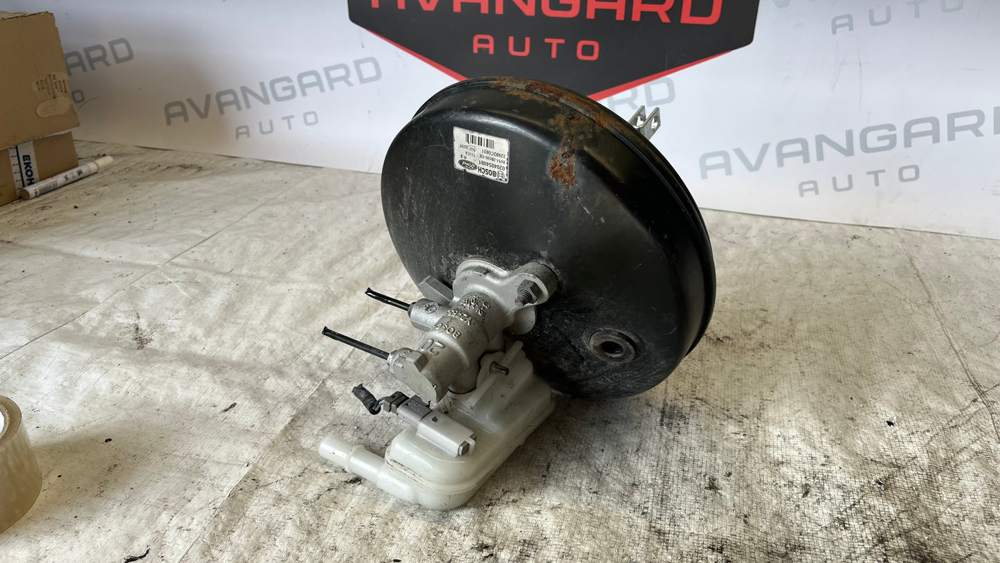 Ford Fiesta 08- серво