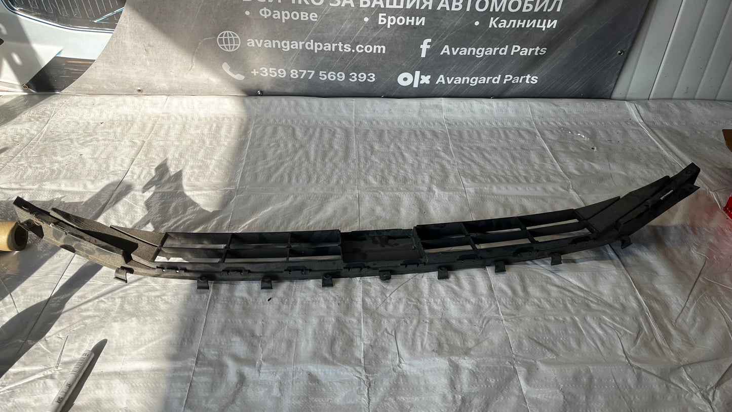 Ford Focus 18- решетка предна броня