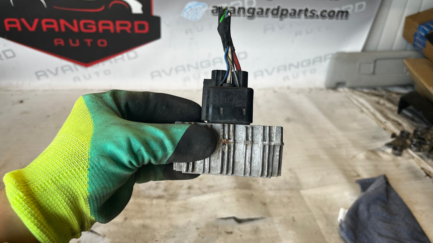 Opel Astra G 98- реле подгревни свещи