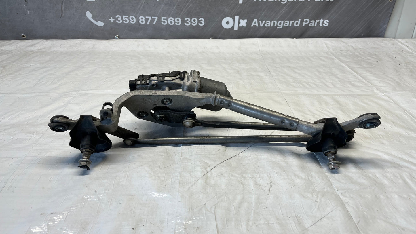 Toyota Urban Cruiser механизъм предни чистачки