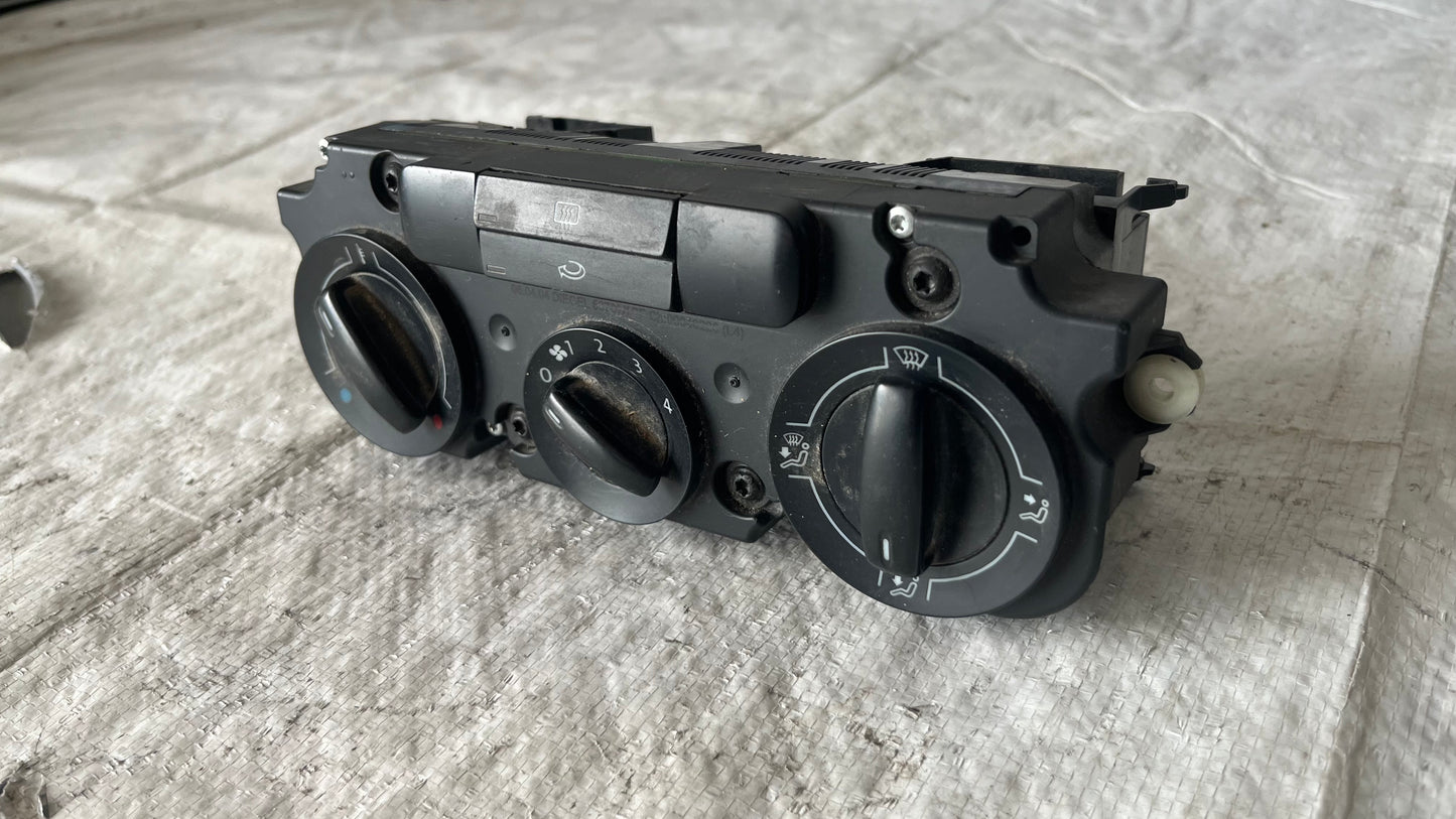 Панел климатик VW Golf 5 Plus 2004-2009