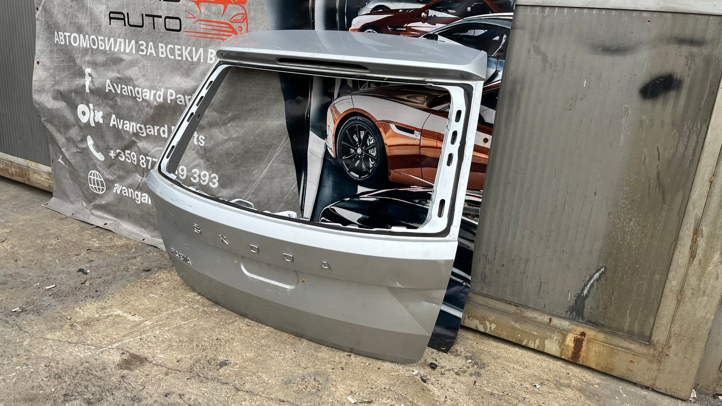 Skoda Fabia 3 багажна врата
