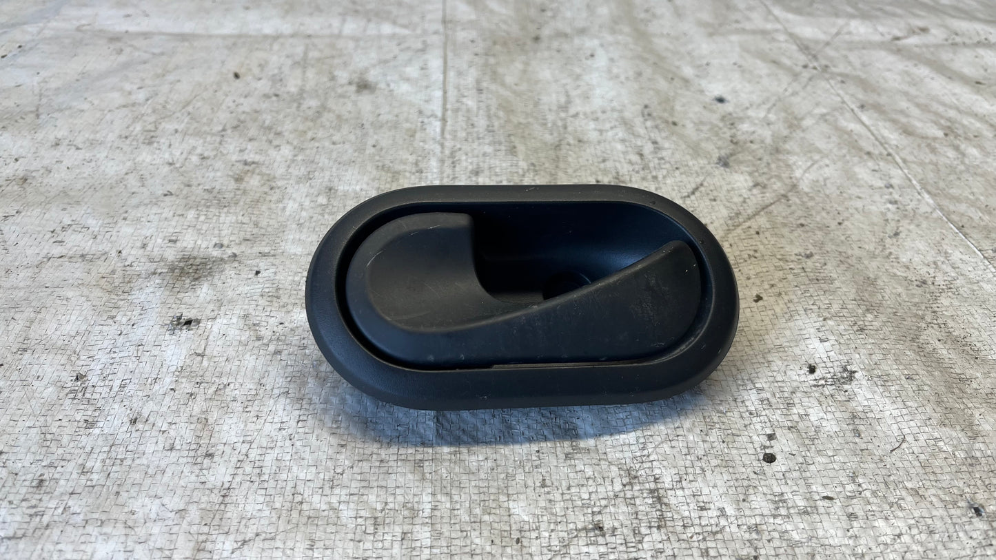 Dacia Dokker вътрешна дръжка