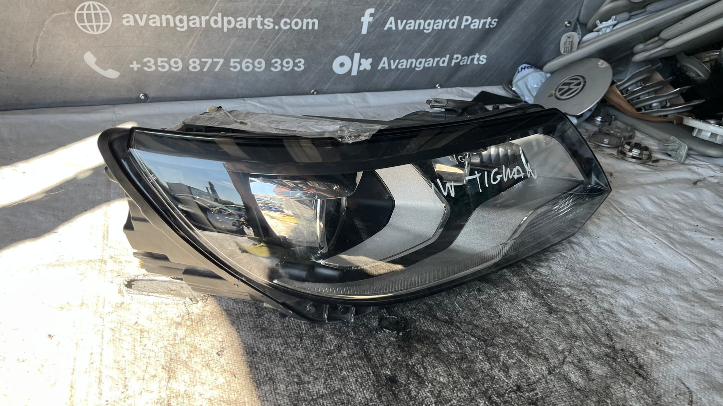 Volkswagen Tiguan десен фар