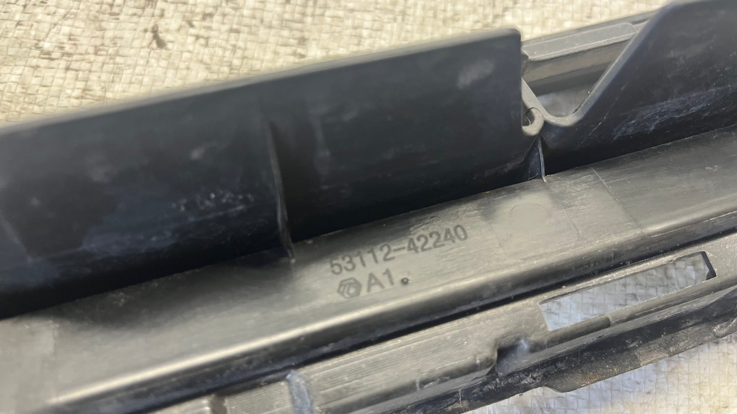 Toyota RAV 4 5 централна решетка