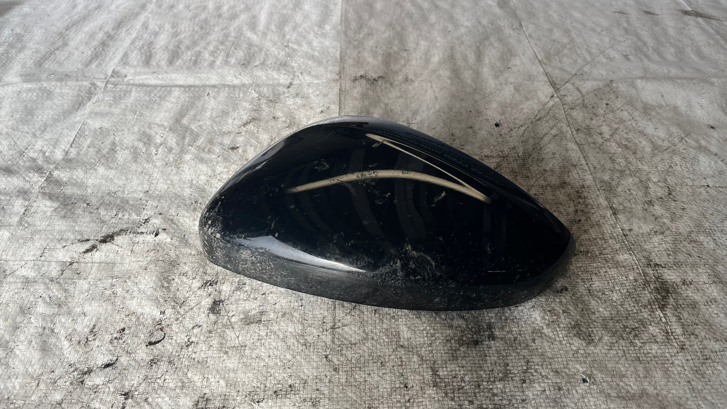Peugeot 208 капак ляво огледало