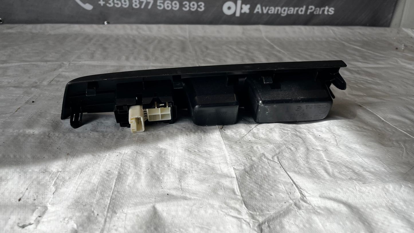 Toyota Yaris 13 панел с копчета за лява врата