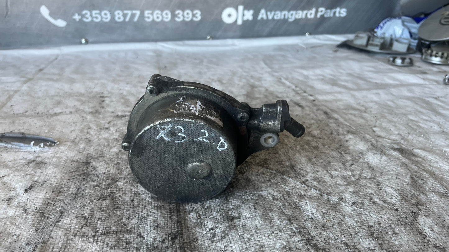 BMW X3 2.0 D вакуум помпа